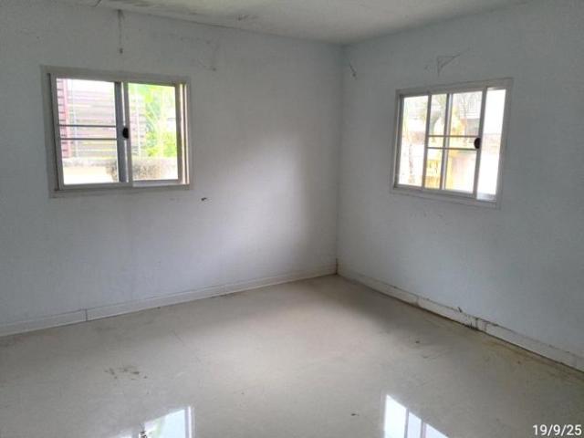 บ้านเดี่ยว 71 ตร.วา บ้านธันยพร 2 เมืองสุรินทร์ สุรินทร์ 2.5M