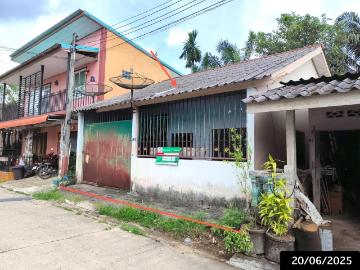 บ้านเดี่ยว 25.8 ตร.วา ชุมชนร่มเกล้าการเคหะแห่งชาติ เมืองสุราษฎร์ธานี สุราษฎร์ธานี 588,000