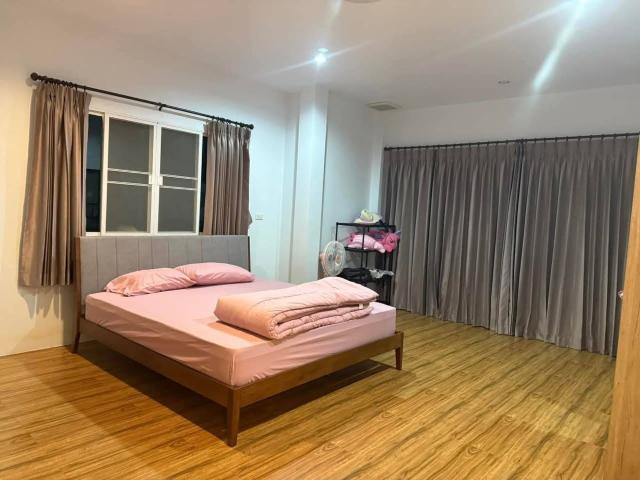 บ้านเดี่ยว 2 ชั้น หลังไปรษณีสันทราย ปล่อยให้เช่า 25,000/เดือน