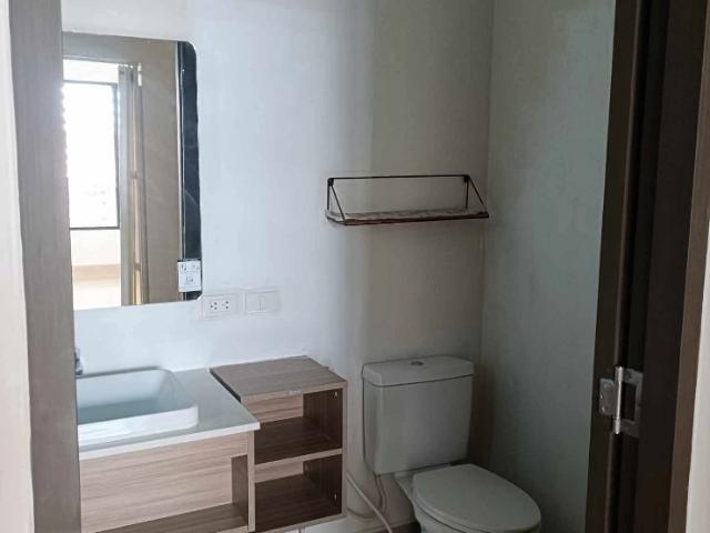 บ้านเดี่ยว ชั้นเดียว ใกล้หนองประจักษ์ มีอ่างอาบน้ำ