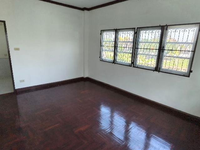 บ้านเดี่ยว หมู่บ้านนครินทร์ การ์เด้น ร่มเกล้า
