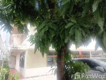 บ้านเดี่ยวให้เช่า 4 ห้องนอน ใน สี่พระยา, กรุงเทพมหานคร 5703