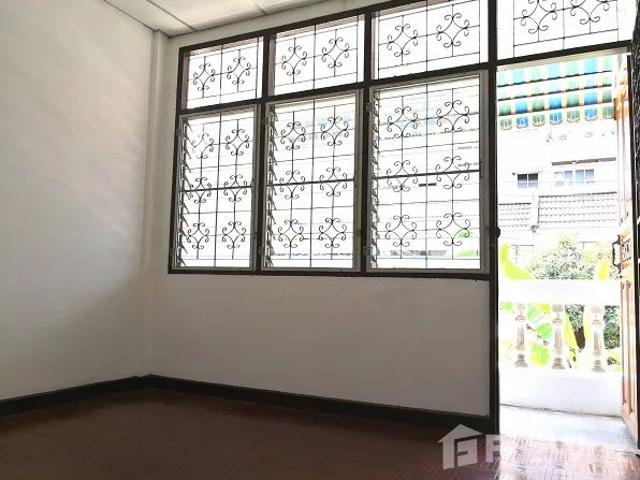 บ้านเดี่ยวให้เช่า 5 ห้องนอน ใน ดินแดง, กรุงเทพมหานคร 6710