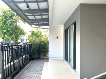 บ้านเดี่ยวให้เช่า Centro Donmueng Chaengwattana 4 ห้องนอน 4 ห้องน้ำ เฟอร์นิเจอร์ และ เครื่องใช้ไฟฟ้าครบ