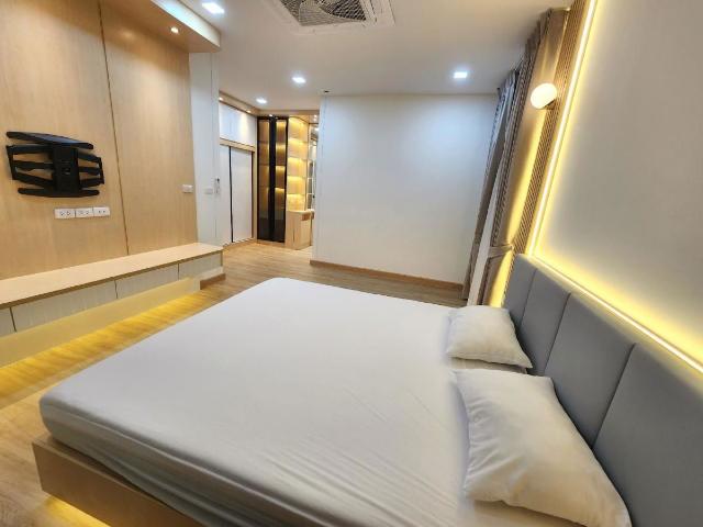 บ้านเดี่ยวให้เช่า Golden Neo Sukhumvit Lasalle 4 ห้องนอน 4 ห้องน้ำ เฟอร์นิเจอร์ และ เครื่องใช้ไฟฟ้าครบ