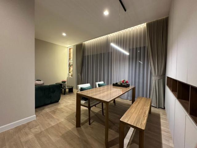 บ้านเดี่ยวให้เช่า Grand Bangkok Boulevard Krungthepkritha 5 ห้องนอน 6 ห้องน้ำ เฟอร์นิเจอร์ และ เครื่องใช้ไฟฟ้าครบ