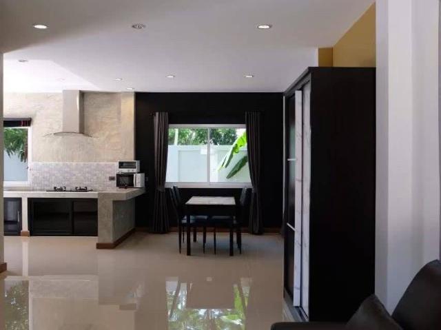 บ้านเดี่ยวให้เช่า ในโครงการเอเรสม่า วิลล่า หางดง เชียงใหม่ ใกล้โรงเรียนนานาชาติหลายแห่ง R990 T.0946511