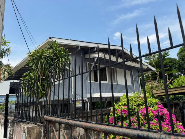บ้านเดี่ยวให้เช่า ซอยศาสนา 2 ใกล้กระทรวงการคลัง พระราม 6 3 ห้องนอน 3 ห้องน้ำ ใจกลางเมือง บรรยากาศร่มรื่น ติดน้ำ เป็นส่วนตัว รับสัตว์เลี้ยง