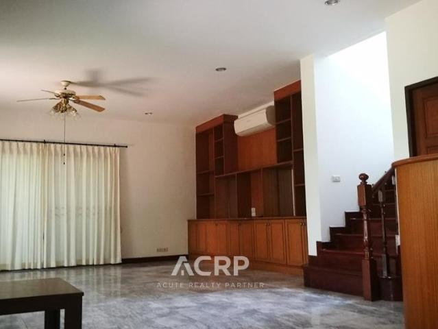 บ้านเดี่ยวให้เช่า พร้อมสวนส่วนตัว | 3 ห้องนอน 4 ห้องน้ำ | ขนาดที่ดิน 128 ตร.ว