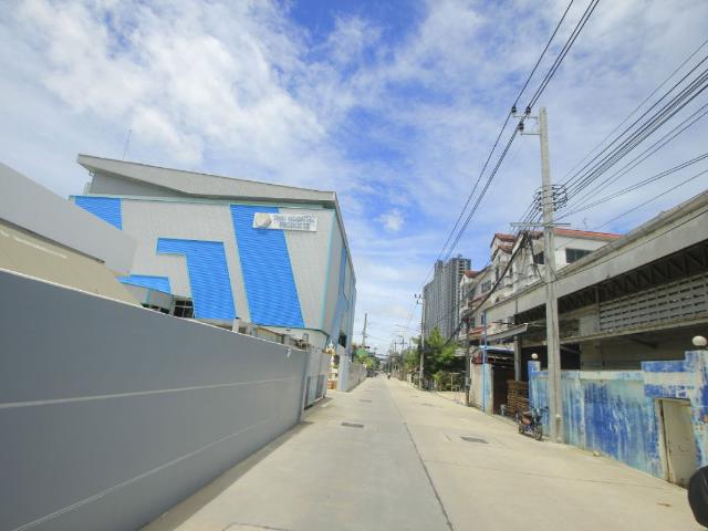 บ้านเดี่ยวสุขุมวิท117 ซอยภาณุวงศ์14 ที่ดิน65วาพร้อมบ้านเดี่ยว1ชั้น ปัจจุบันเป็นหอพัก ทำเลดีค้าขายได้ รีโนเวทเป็นบ้านอยู่อาศัยได้ ราคาต่อรองได้