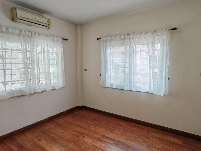 บ้านเดี่ยว2ชั้น รีโนเวทใหม่กริ๊บทั้งหลัง! 52.5 ตร.ว. แถมฟรี! เฟอร์ฯ+แอร์ 4 ตัว พร้อมเข้าอยู่!