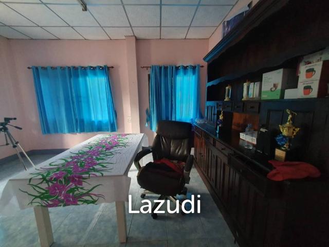 บ้านให้เช่า 2 หลัง 5 ห้องนอนในพื้นที่กว่า 3 งาน