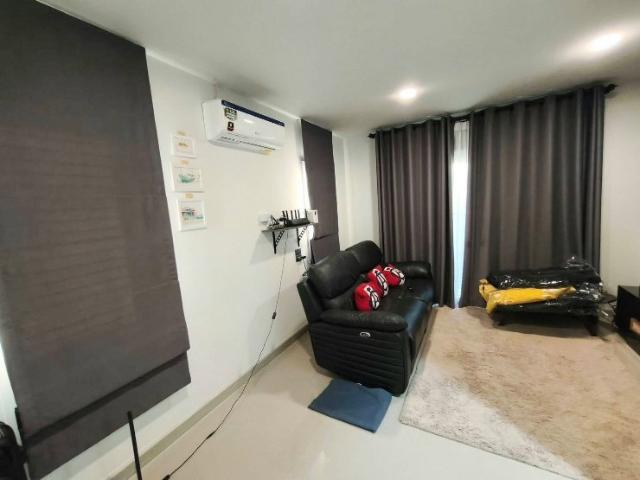 บ้านให้เช่า บ้านเดี่ยว 2 ชั้น หลังมุม 65 ตร.วา พร้อมอยู่ หมู่บ้านไลฟ์ อิน เดอะ การ์เด้น บ้านฉาง ระยอง