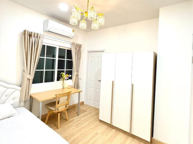 บ้านให้เช่า Golden Neo Sukhumvit Lasalle พร้อมเข้าอยู่สนใจติดต่อ Line @goodmanpro หรือ โทร 0999029