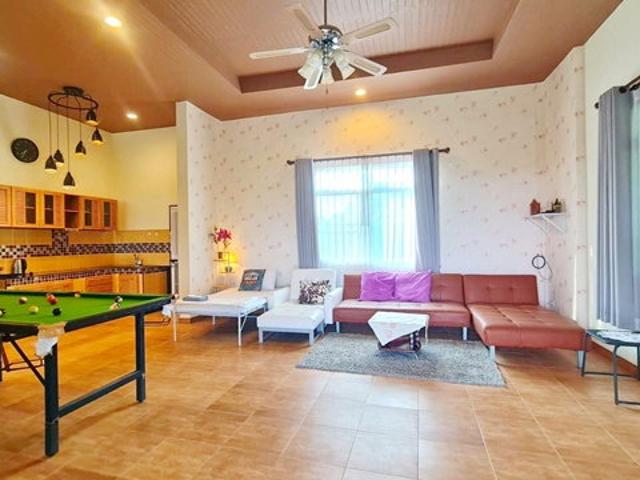บ้านพักสไตล์รีสอร์ตในเขาใหญ่180 ตร.ม.ทองสมบูรณ์ 7 กม. แม็คโคร ปากช่อง 2นอน 2 น้ำ บรรยากาศ เงียบสงบ ร่มรื่น วิวภูเขา ทิวทัศน์ของภูเขา