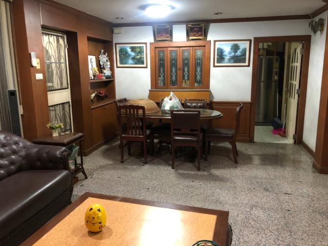บ้านทำเลดี ใกล้ บีทีเอสแบริ่ง สุขุมวิท