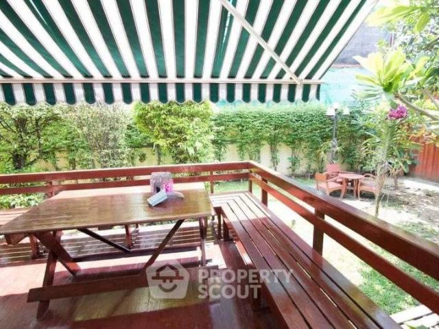 บ้าน 3 ห้องนอน ขนาด 180 ตร.ม. ทำเลวังทองหลาง กรุงเทพฯ ID 2164