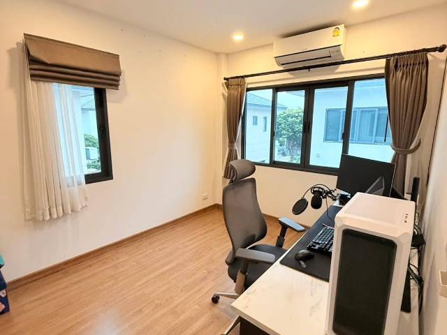 บ้าน 3 ห้องนอน ที่ เซนโทร วงแหวน จตุโชติ ใน สามวาตะวันตก ID 2480