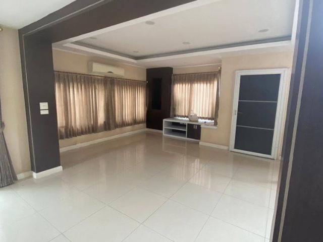 บ้าน 4 ห้องนอน ขนาด 280 ตร.ม. โครงการ Chollada Ram Inthra Khubon ID 3309
