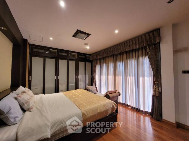 บ้าน 4 ห้องนอน ขาย ใน หมู่บ้านบารามีวิลเลจ นาจอมเทียน สัตหีบ ชลบุรี ID 2024