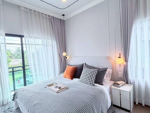 บ้าน 4 ห้องนอน ที่ แกรนด์ บริทาเนีย พระราม 9 กรุงเทพกรีฑา ใกล้ ท่าอากาศยานสุวรรณภูมิ ID 2883
