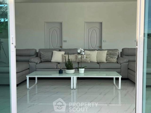 บ้าน 5 ห้องนอน ให้เช่า 250 ตร.ม. ลำประทิว ลาดกระบัง กรุงเทพมหานคร ID 2029