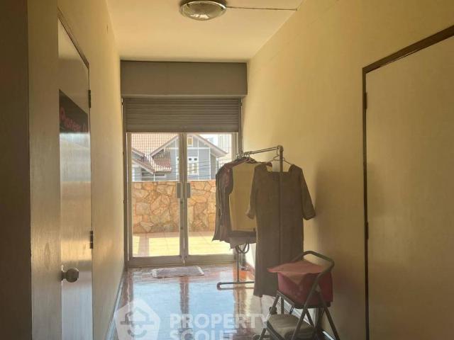 บ้าน 5 ห้องนอน ใกล้ BTS กรุงธนบุรี ID 2421