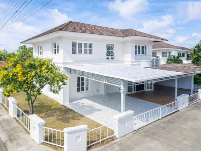 บ้านฉาง บ้านเดี่ยว 2 ชั้น หาดพยูน700ม. เฟอร์ Chic Republic บรรยากาศเงียบสงบ 3นอน 3น้ำ 82ตร.ว. 325 ตร.ม