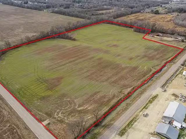 b ARD RD, PARAGOULD, AR 72450