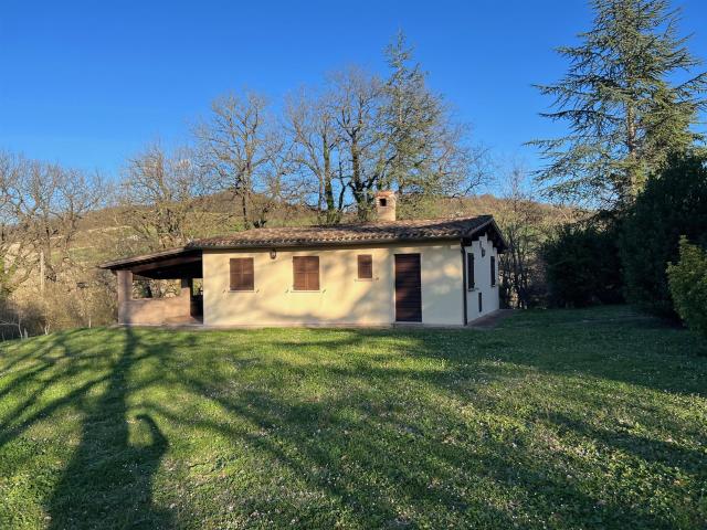 B&B con piscina tra Acqualagna e Cagli 600m² Cagli