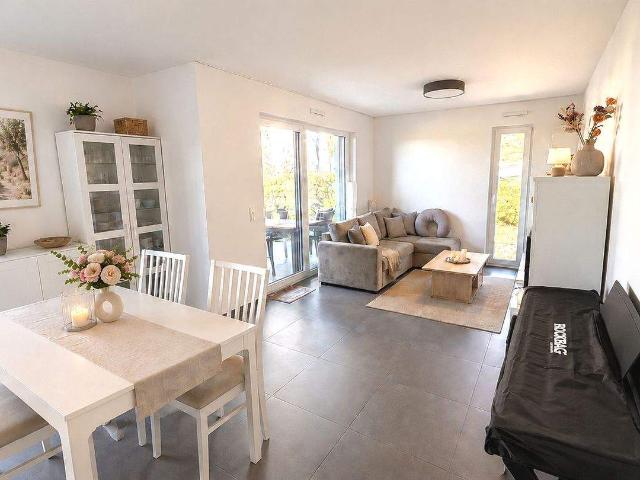 B & B Immobilien: Zauberhafte 3 Zimmer Wohnung mit modernen EBK in Trier Feyen zu vermieten