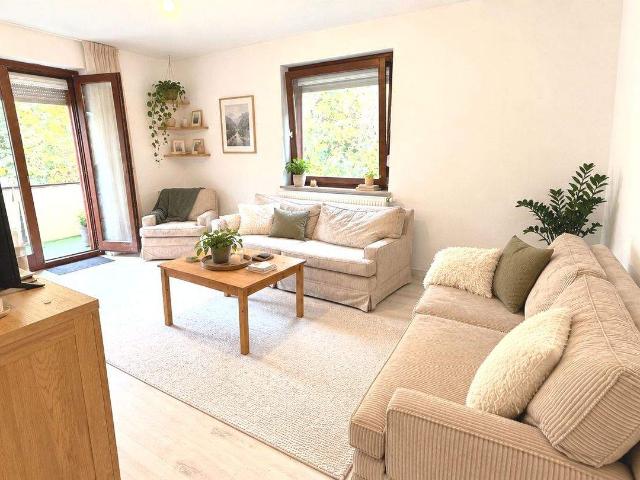 B & B Immobilien: Lichtdurchflutete 4 Zimmer Wohnung in Zell viel Platz fÃ¼r Ihre Wohnideen