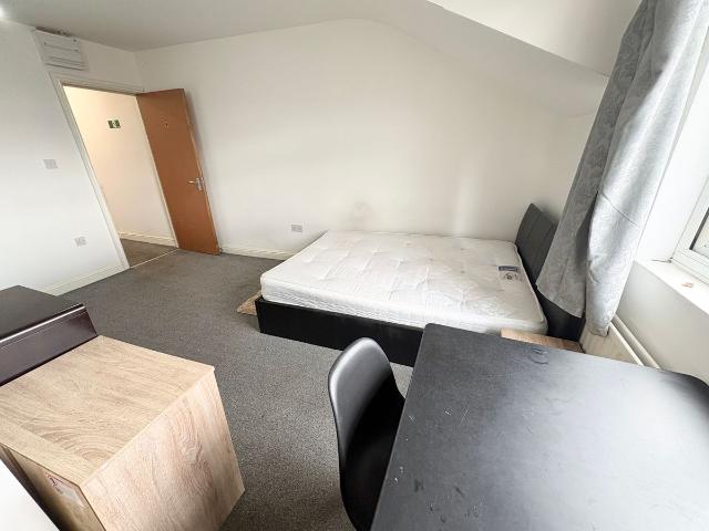 B City Road, Birmingham B16, 1 bed flat to rent, £700 pcm | PrimeLocation
