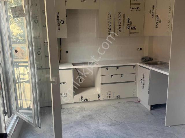 B.evler Medical Park Hast. Sokağında Ön Cephe Daire/işyeri