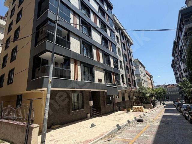 B.EVLER ŞİRİNEVLER MAHALLESİNDE SIFIR BİNADA 3+1 ARA KAT DAİRE