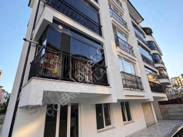Bç Emlak'tan Bahçelievler De Kiralık 2+0