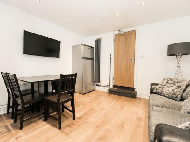 B Hartley Avenue, Woodhouse, Leeds