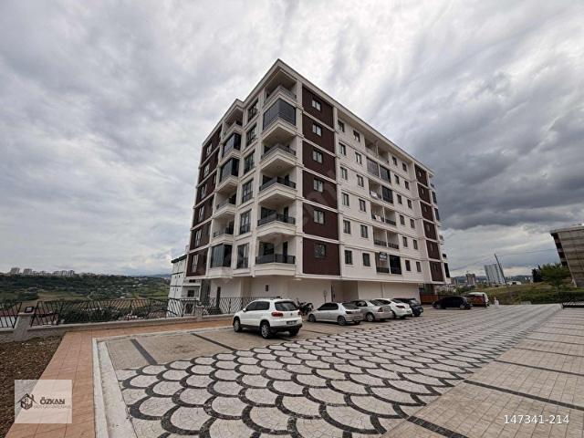 B.KOLPINARDA ALAÇAM CADDESİNE 3.BİNA 3+1 İSKANLI DAİRE