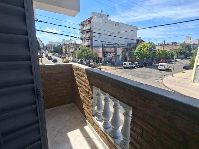 B?PUEYRREDON ESQUIU 1399 PLANTA ALTA C/BALCON SIN EXPENSAS ? 45m?