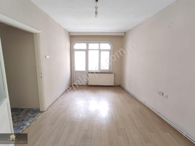 B.paşa Orta Mah. 2+1 75 M2 Ara Kat Kiralık Daire