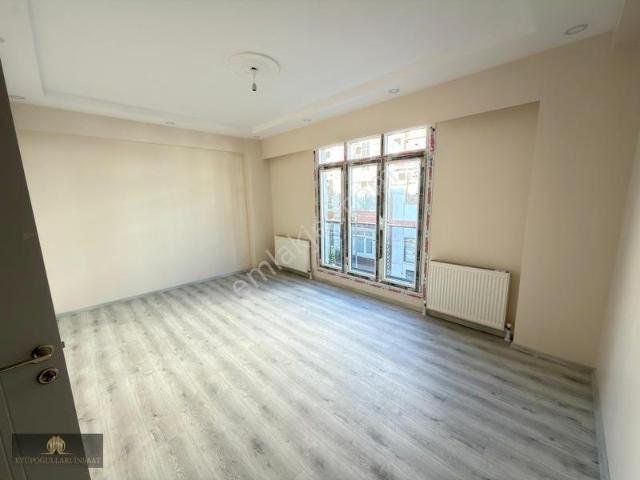 B.paşa Terazidere Mah. 3+1 110 M2 Ara Kat Sıfır Kiralık Daire