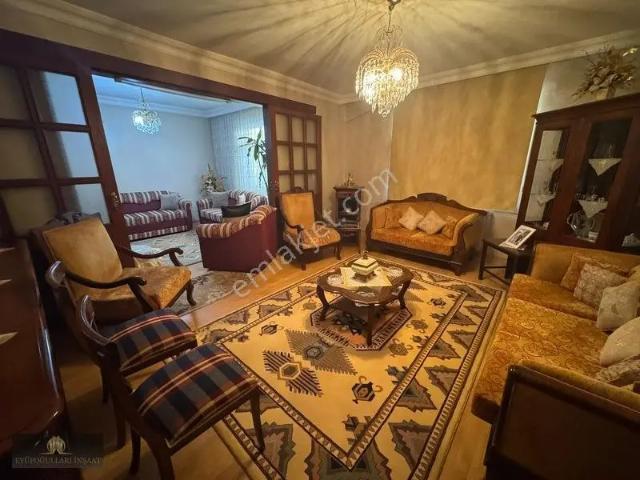 B.paşa Yenidoğan Mah. 4+2 220 M2 Satılık Dubleks Daire