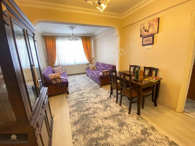 B.paşa Yenidoğan Mah. 2+1 85 M2 Eşyalı Kiralık Ara Kat Daire
