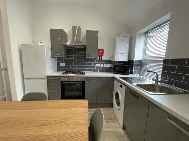 B Portland Street, Lincoln LN5 2 bed house to rent £1,569 pcm £362 pw
