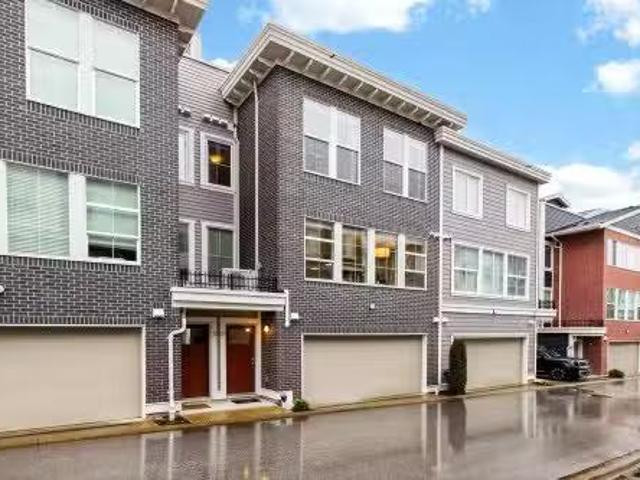 B Street, Langley, BC, V2Y 4K6 townhouse for sale Listing I.