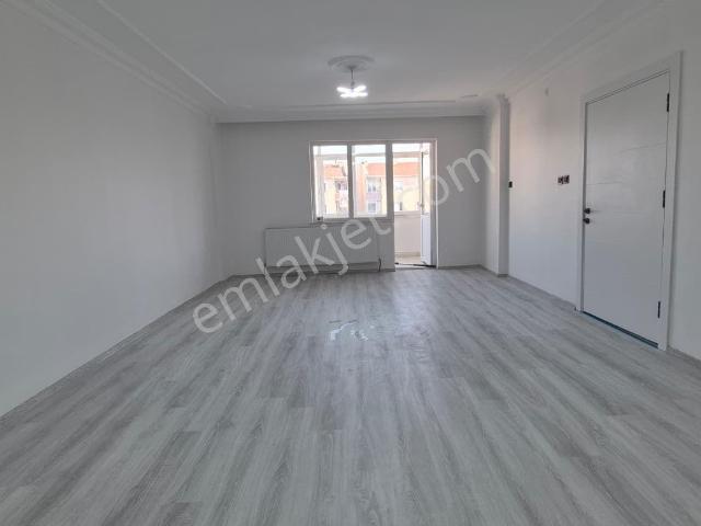 B&u Gayrimenkulden Çağdaşkent 2de Full Tadilat Satılık 3+1 Daire