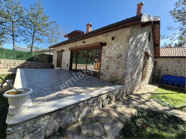 B&u Gayrimenkulden Doğayla İç İçe Özel Taş Villa