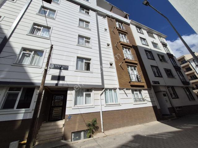 B&u Gayrimenkul'den Karakaş'da Millet Bahçesine 100 Mt 2+0