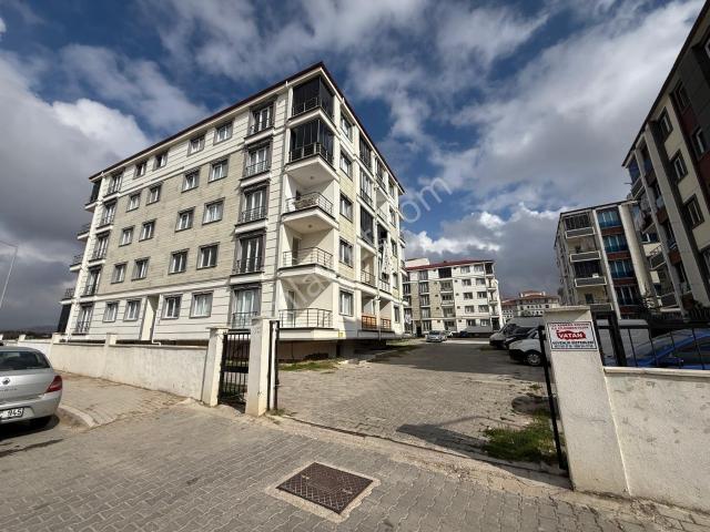 B&u Gayrimenkulden Menekşe Sitesinde Kiralık 1+1 Balkonlu Daire