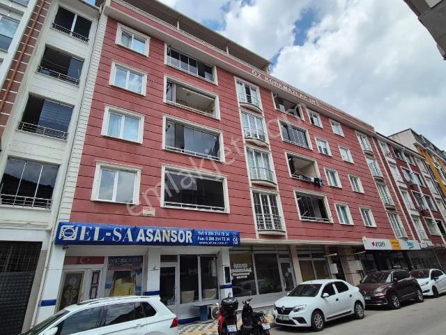 B&u Gayrimenkul'den Merkezde 110 M2 2+1 Kiralık Daire